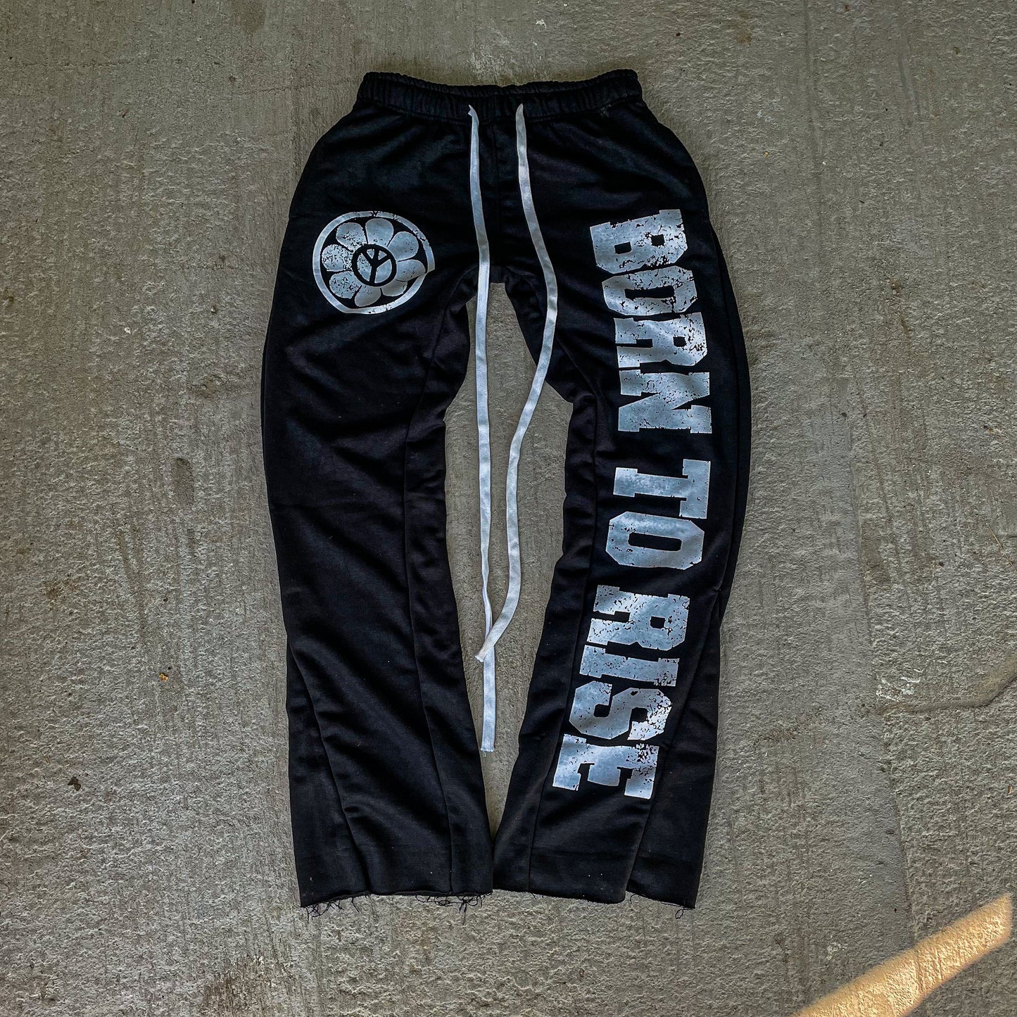 Born To rise-Sweats